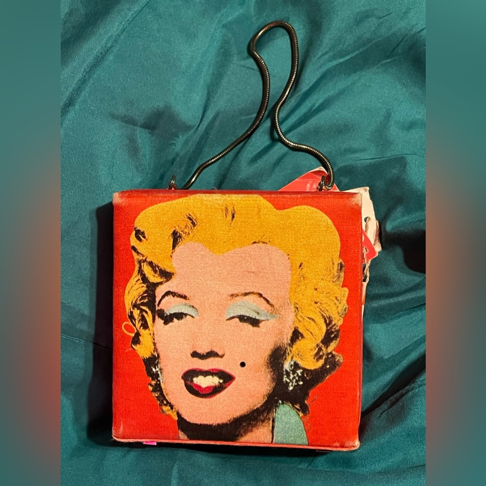 Collectible Philip Treacy Marilyn Monroe Andy Warhol Box Bag - Picture 4 of 9